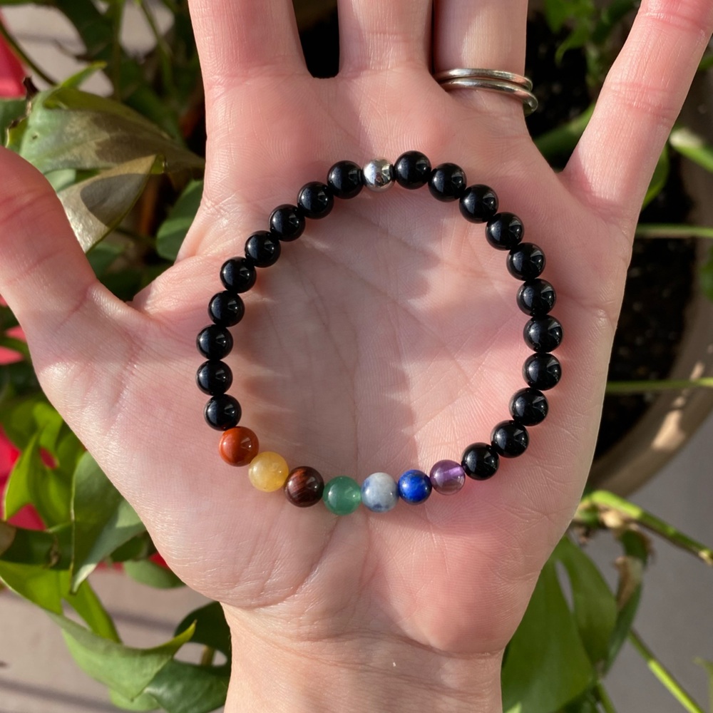 Black Onyx Seven Chakra Energy Bracelet 🖤❤️🧡💛💚🩵💙💜